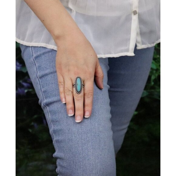 Sterling Silver Natural Turquoise Ring Size 8 1/2 - Picture 4 of 7